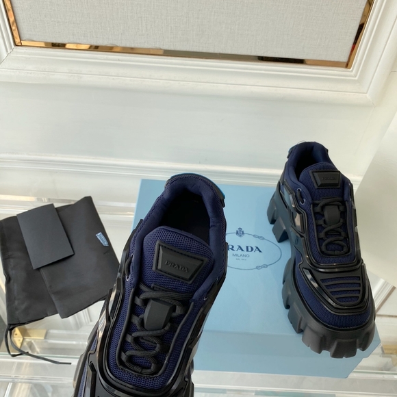 Prada men's black and blue sneakers - Picture 6 of 10